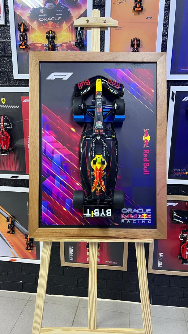 Cuadro escudería RedBull