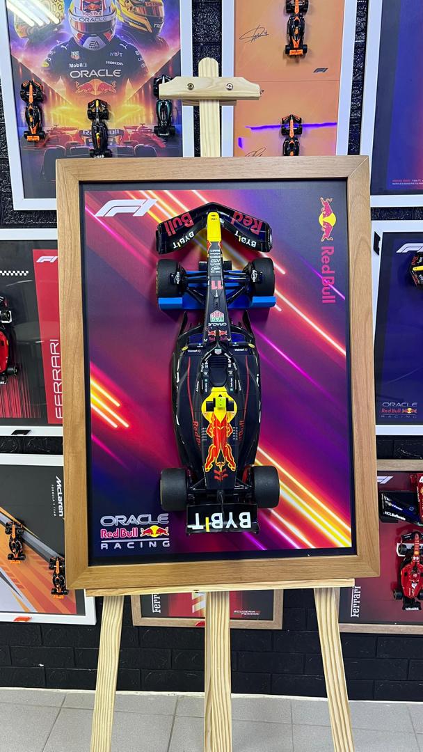 Cuadro escudería RedBull